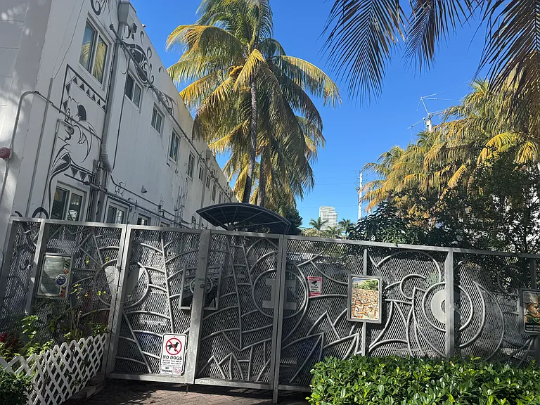 220 Collins Ave #3 — Photo 5