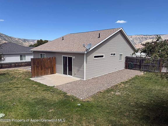 4th image of 268 Cliff View Cir
