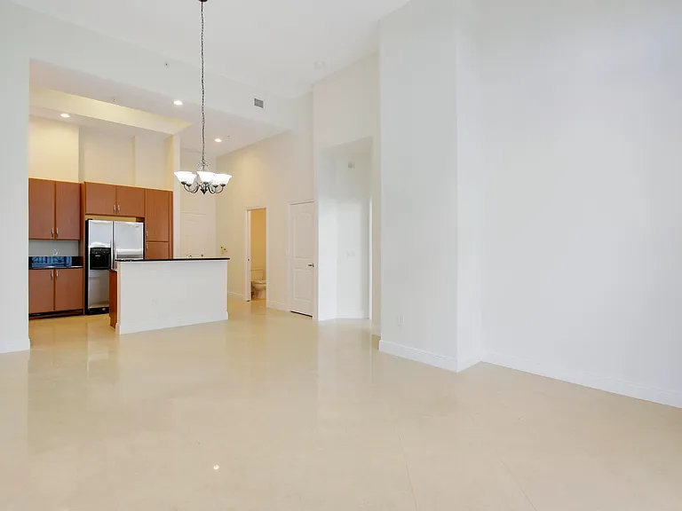 701 S Olive Ave #316 — Photo 16