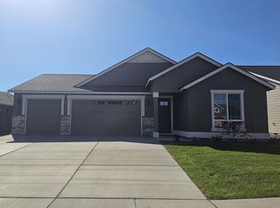 5708 Flathead Ave, Pasco, WA 99301