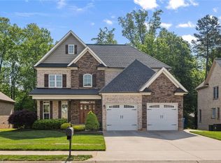 215 Fearrington Dr, Kernersville, NC 27284