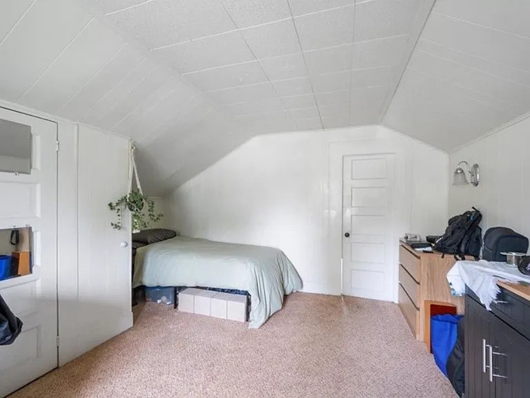 1143 Walnut St #1 — Photo 8