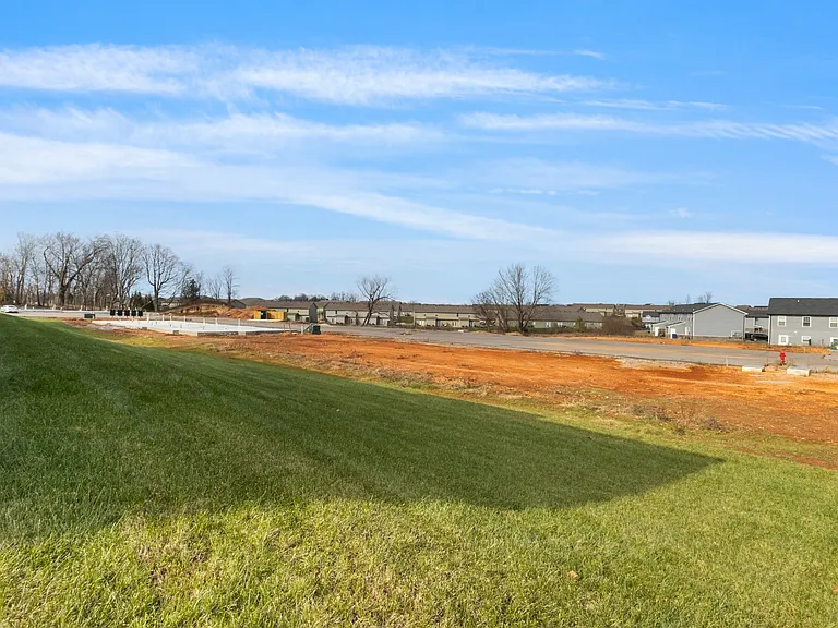 323 S Ridge Trl — Photo 47