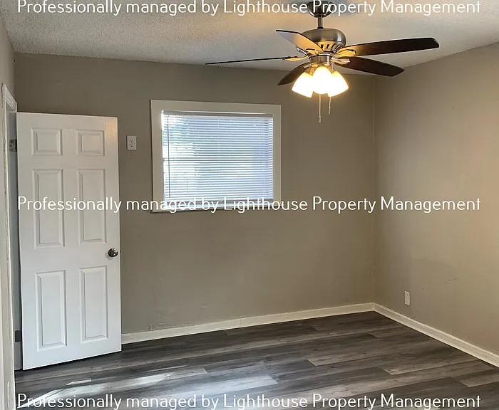 2104 Jernigan Rd #3 — Photo 4