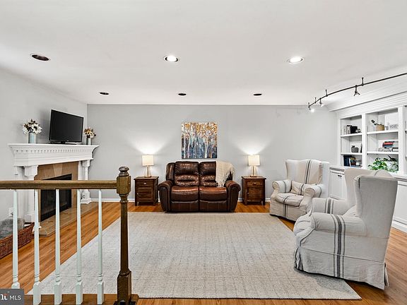 4th image of 251 McIntosh Rd #89