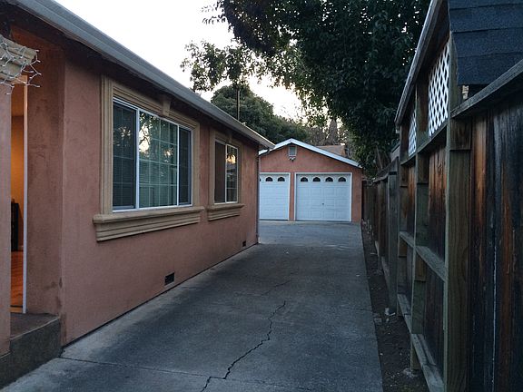 2nd image of 1157 S Almaden Ave