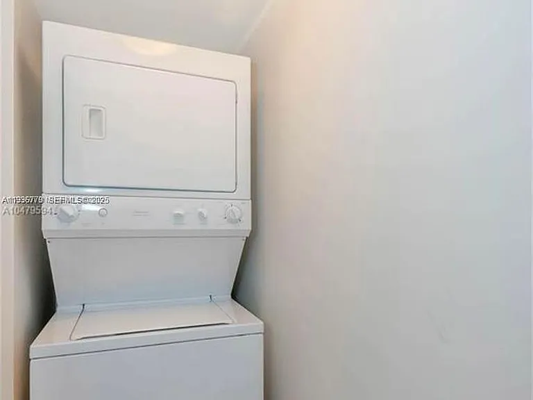 16699 Collins Ave #3902 — Photo 14