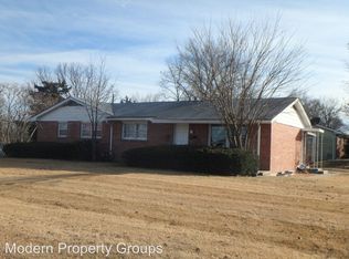2414 Quail Dr, Columbia, MO 65202
