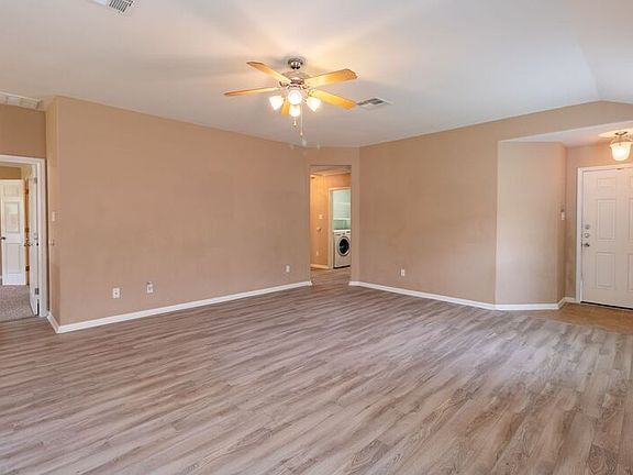 5th image of 2100 Cambria Dr