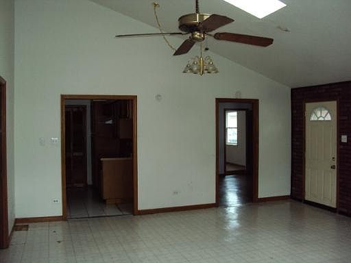 3rd image of 9957 S Elm Circle Dr