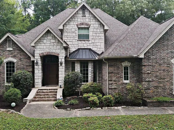 111 Apple Blossom Dr, Arkadelphia, AR 71923