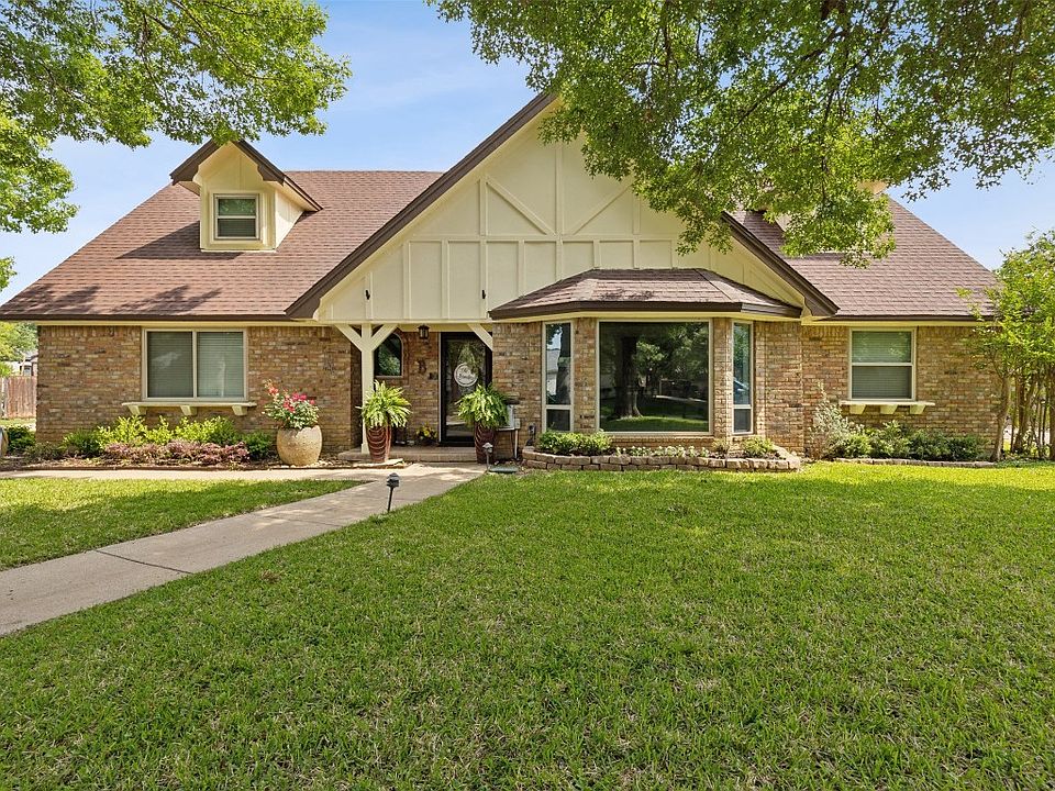 1st image of 6208 Glengarry Ct
