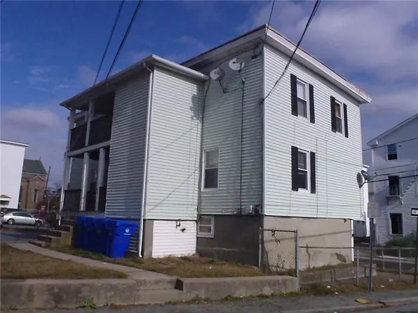 1-7 Carson St, Pawtucket, RI 02860