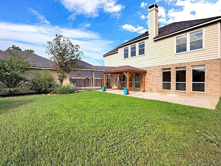 13707 Elm Shores Dr — Photo 22