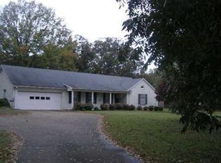 8336 Macon Rd, Cordova, TN 38018