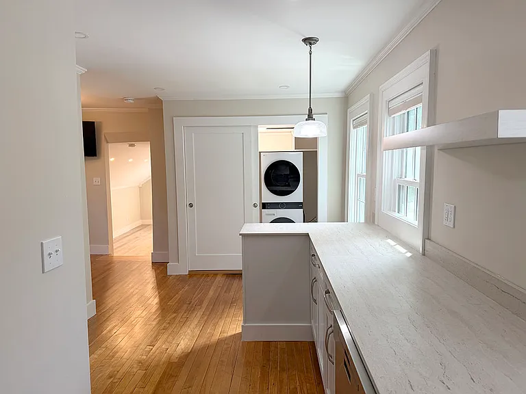 5 E Center St #A — Photo 8