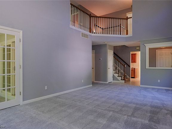 5th image of 36480 N Reserve Cir