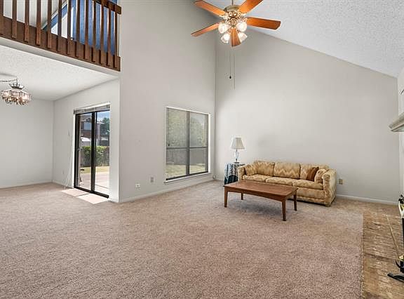 4th image of 2308 Eastgate Dr