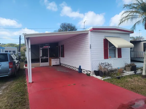 7499 46th Ave N #38, Saint Petersburg, FL 33709