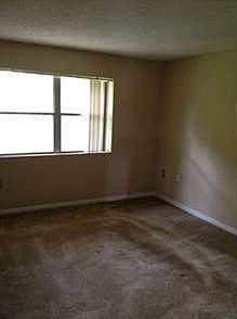 5th image of 2222 SW 81st Ave