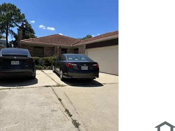 12715 Ashford Chase Dr, Houston, TX 77082