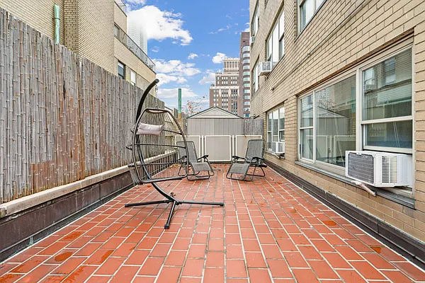 Rented by Douglas Elliman | media 31