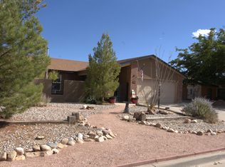 580 Comanche Rd SE, Rio Rancho, NM 87124