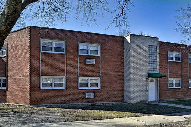 1st image of 6145 W Thorndale Ave #A