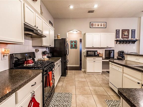 4th image of 5051 Stagecoach Way