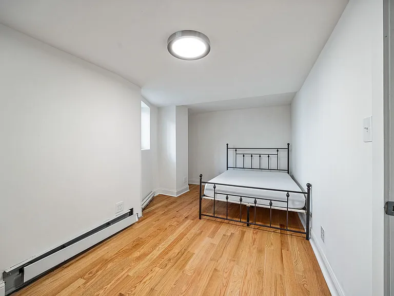 2146 Maple Ave #1 — Photo 6