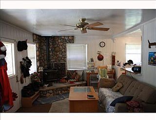 1st image of 556 Holmes Ln