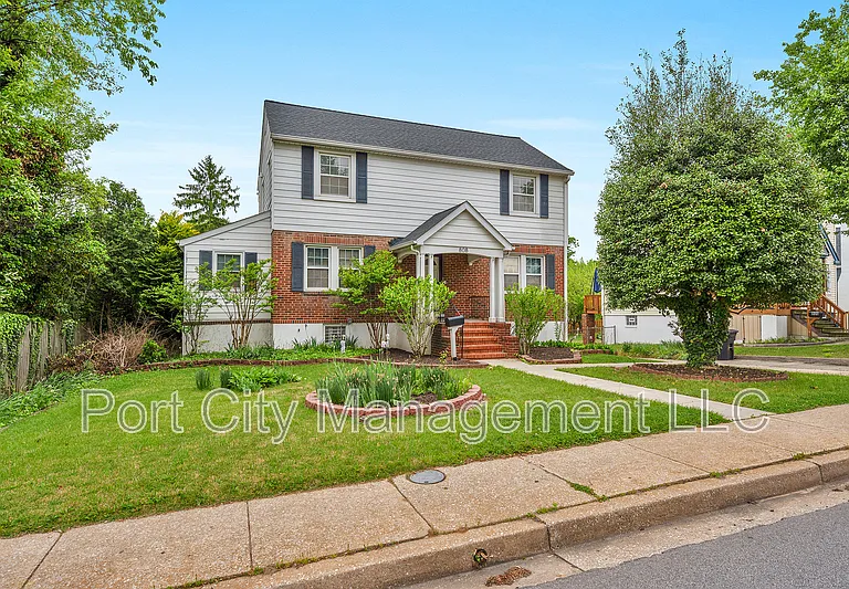 808 S Beechfield Ave — Photo 2