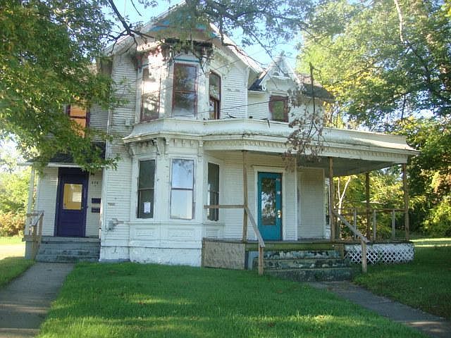 1st image of 276 E Michigan Ave