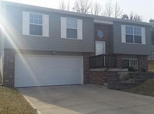 594 Conestoga Dr, House Springs, MO 63051