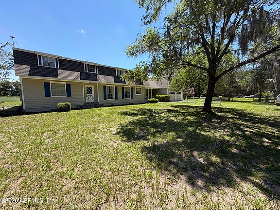 2nd image of 2266 NE 204TH Street
