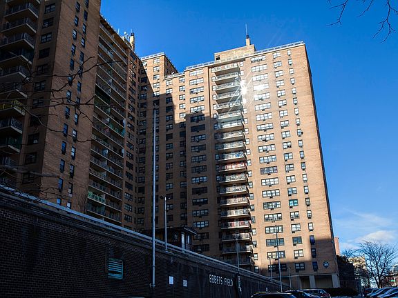 5th image of 1700 Bedford Ave APT 19H