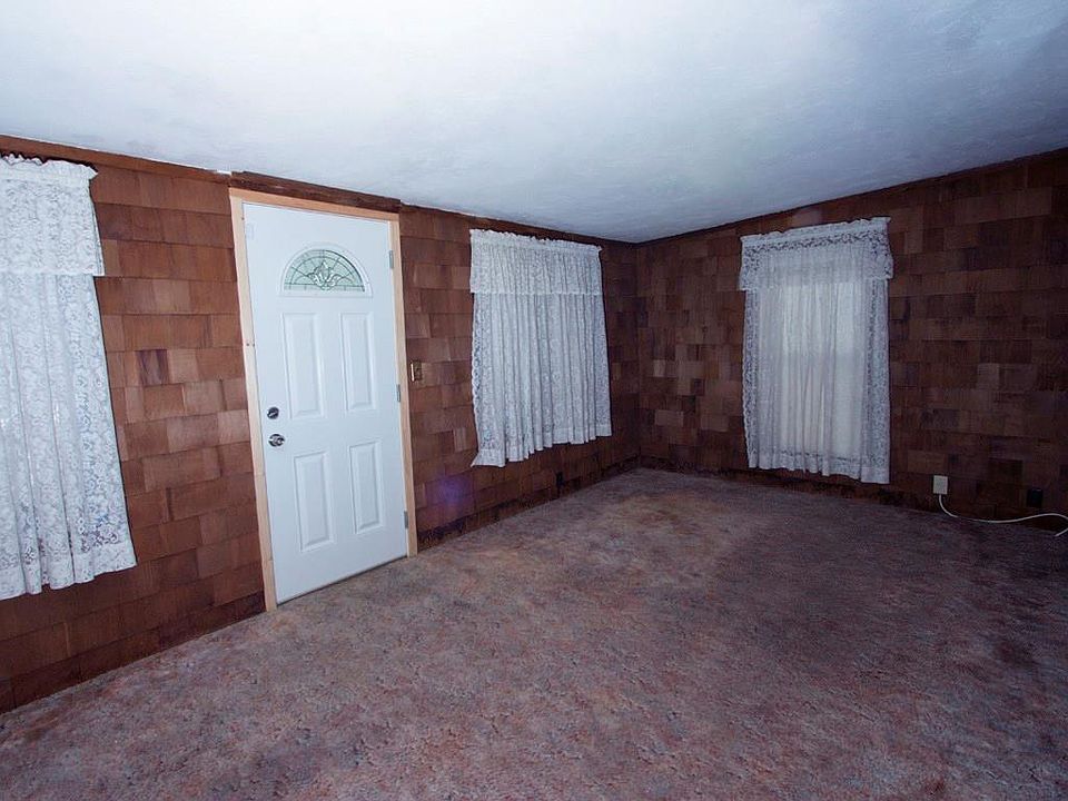 14 Valhalla Dr, Portsmouth, RI 02871 Zillow