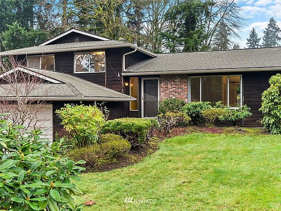 2nd image of 12610 NE 137th Pl