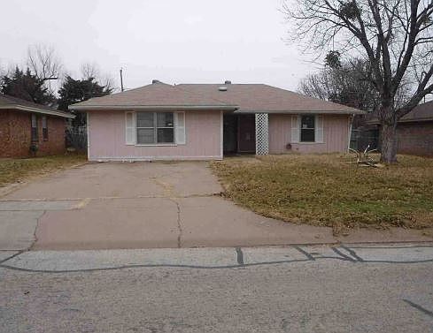 1st image of 3002 Stearns Ave