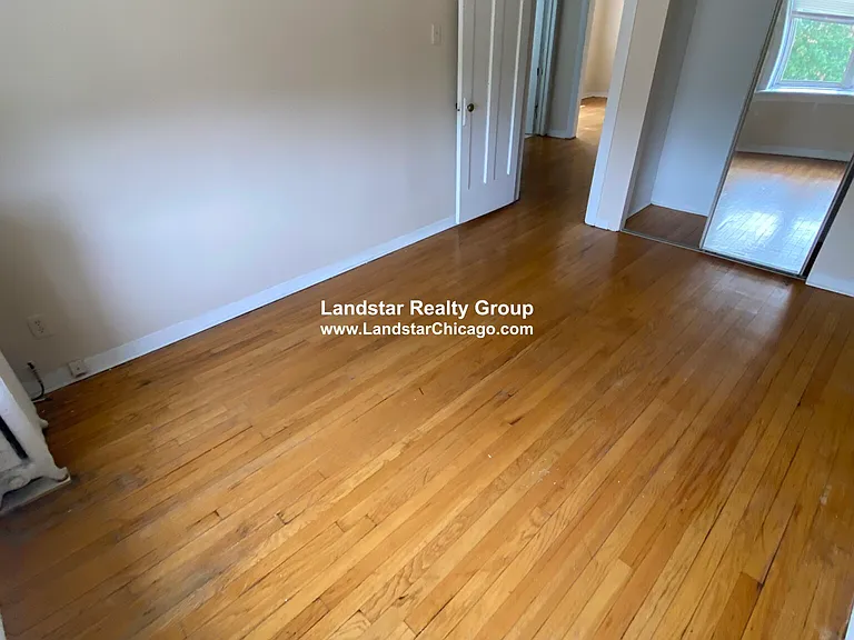2835 W Cullom Ave #2 — Photo 6