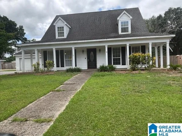 7601 Meadows Dr S, Mobile, AL 36619