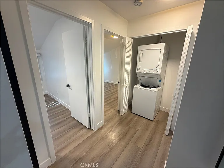 8414 Owensmouth Ave — Photo 18