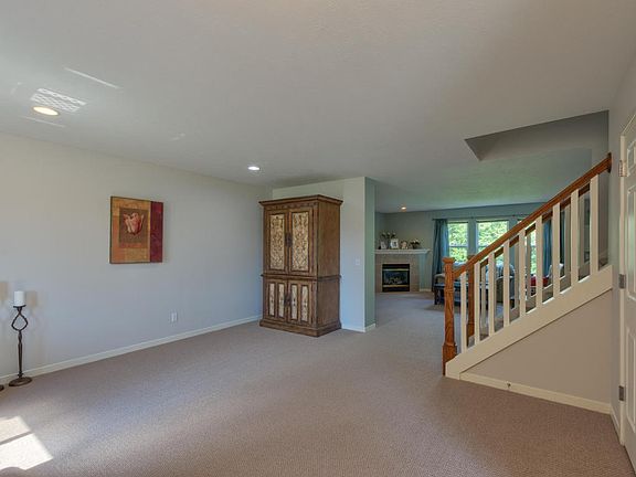 4th image of 8758 Costner Dr SE
