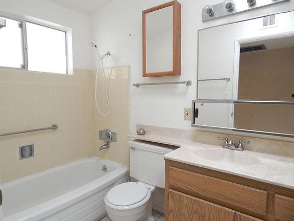 2nd image of 10314 W Oakmont Dr