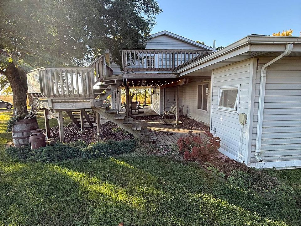 1st image of 1566 590th St
