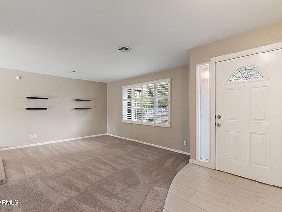 4th image of 6756 S OAK Street