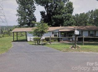 2438 Carol Dr, Stanley, NC 28164