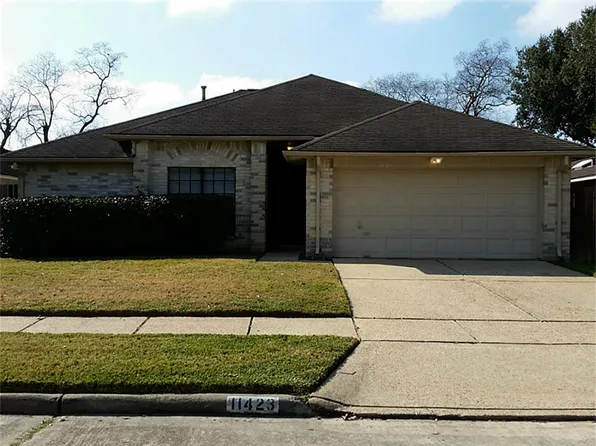 11423 Sunny Creek Dr, Houston, TX 77066
