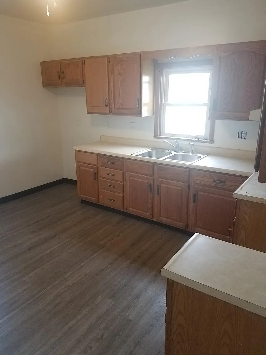 1115 Lawton St photo 1