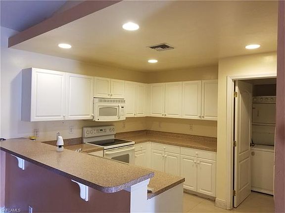 5th image of 4608 Irene Ave S